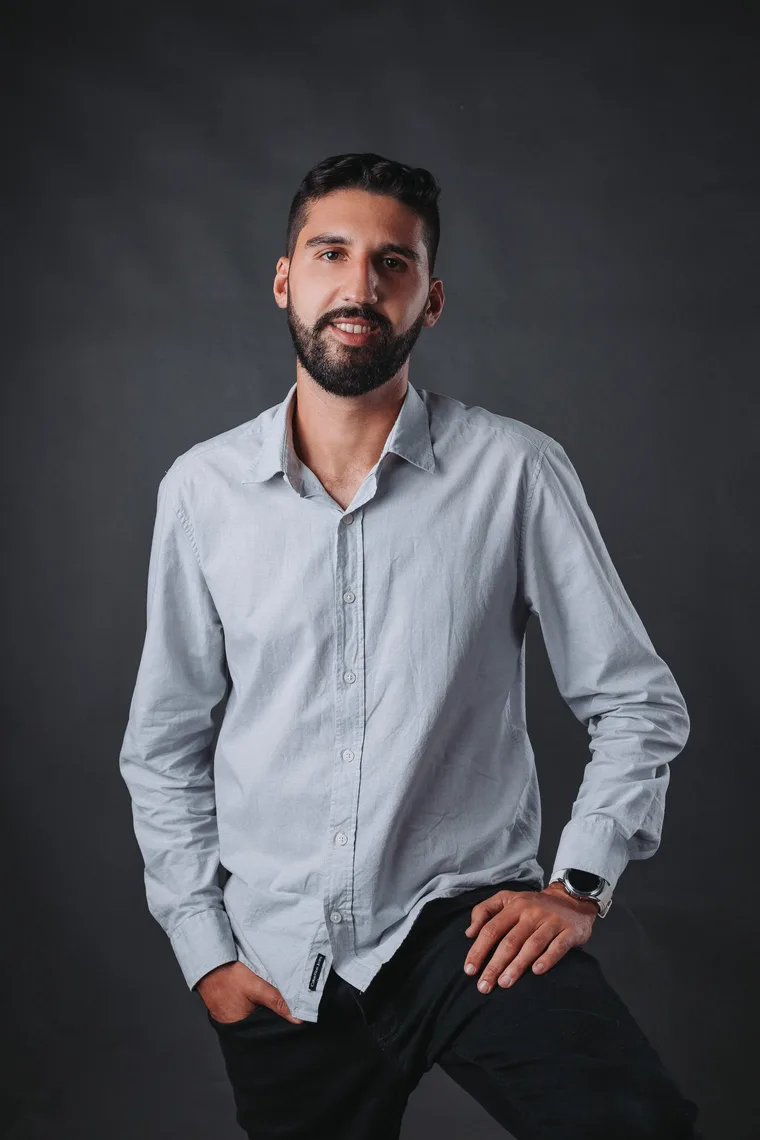 Retrato de Gilberto Domingues Junior.